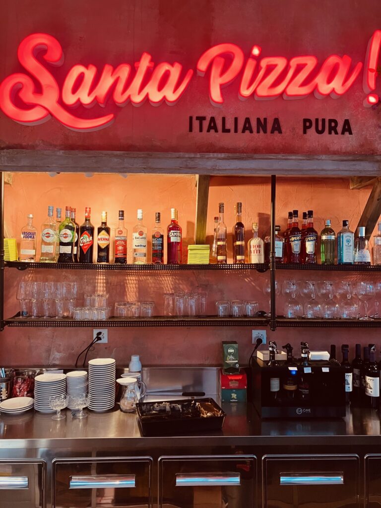 Santa Pizza Bar Italia